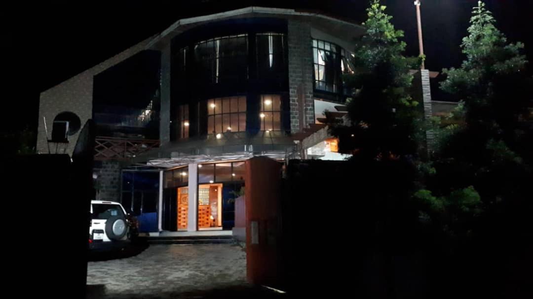 Vip Palace 2 Hotel Goma Exterior foto